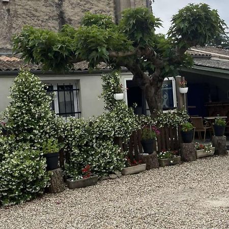 Bed and Breakfast L'Estuaire à Saint-Seurin-de-Cursac Extérieur photo